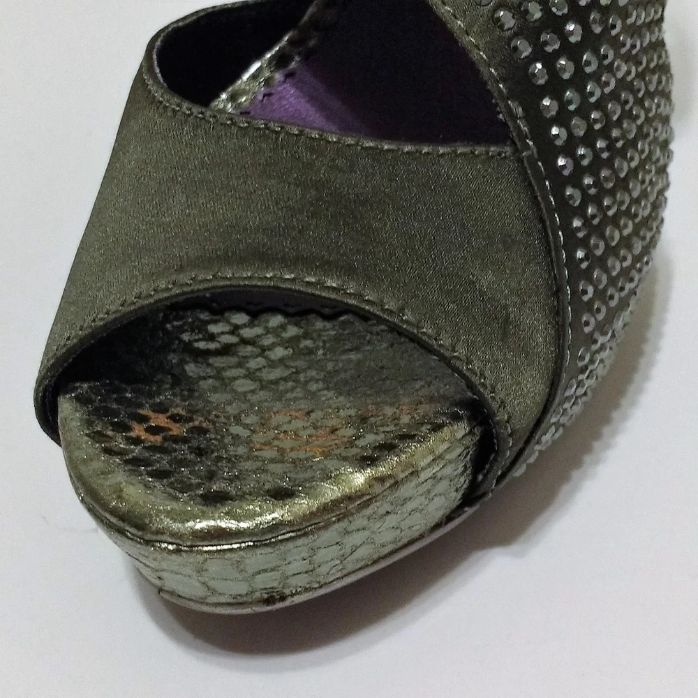 Poetic Licence London platinum crystal heels 8.5
